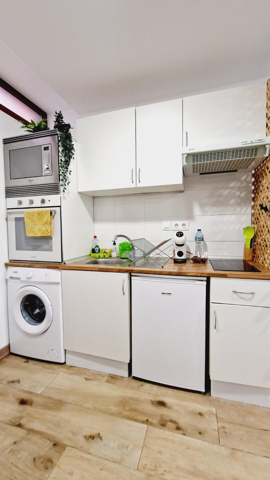 Almendrales Appartement Madrid Buitenkant foto