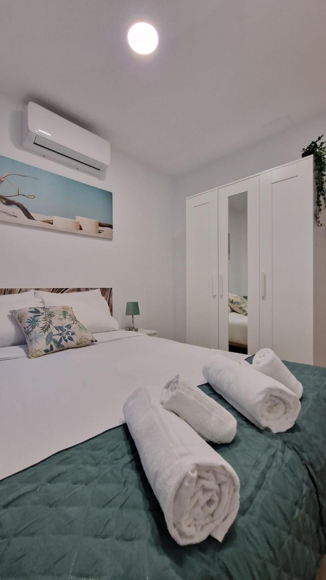 Almendrales Appartement Madrid Buitenkant foto