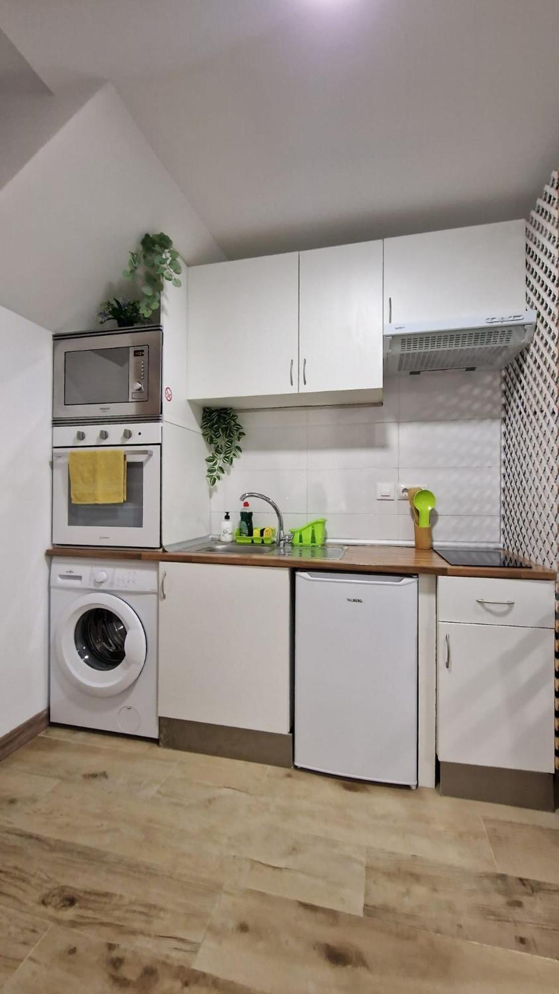 Almendrales Appartement Madrid Buitenkant foto